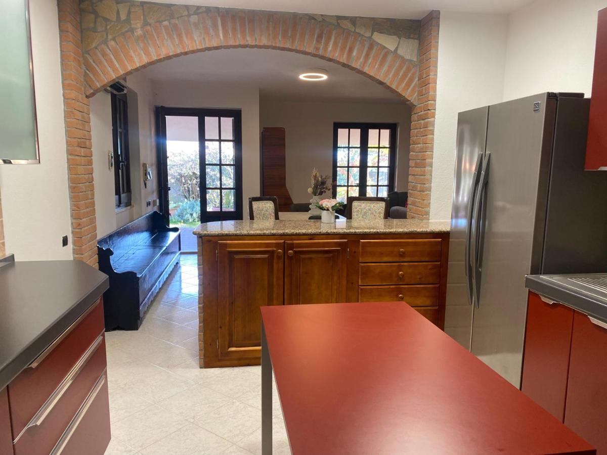 Lovely Home 5 Min Walk To The Beach, 3 Bedrooms Ample Outdoor Relax And Wifi Capitana Exterior photo